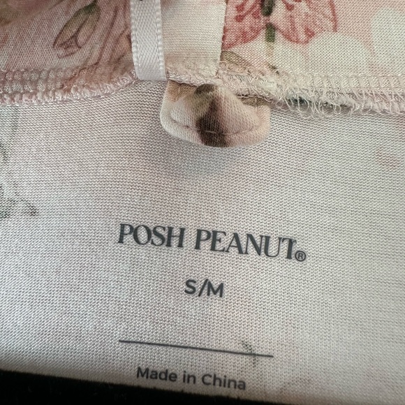 Posh Peanut Vintage Pink Rose Robe (Size S/M) - Picture 8 of 9